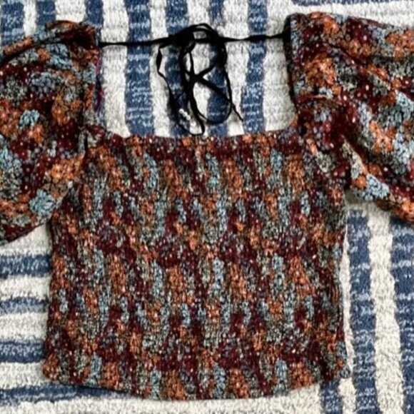 Free People NWT Square Neck Smocked Puff Sleeve Floral Crop Top In Dark Combo L - Picture 5 of 16